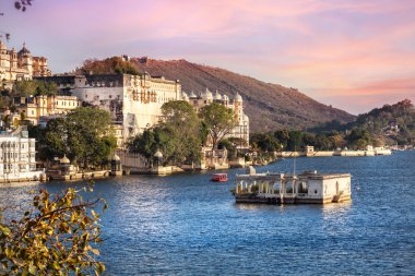 Lake Pichola and City Palace in India clipart