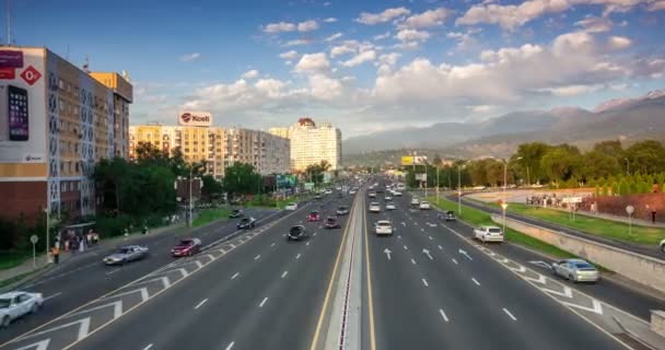 Almaty auto road im Zeitraffer — Stockvideo
