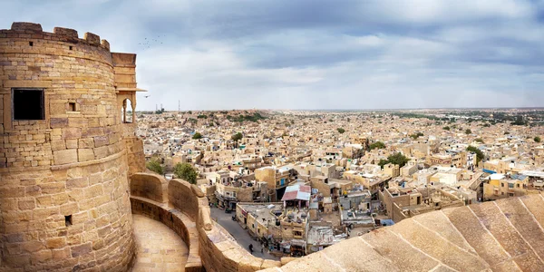 Fuerte de Jaisalmer y vista a la ciudad — Foto de Stock