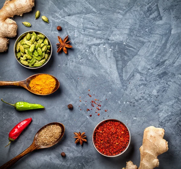 Various Spices on grunge background — Stock Photo, Image