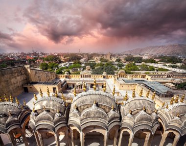 Eski Jaipur city için göster