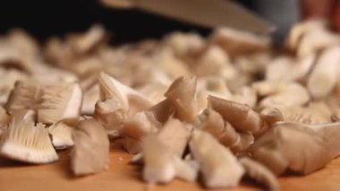 Vegan Tayland Tom Yam Çorbası Malzemeleri