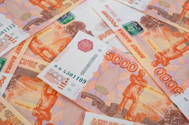 5000 ruble arkaplan. Rus banknotları farklı açılarda.