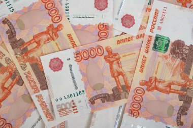 5000 ruble arkaplan. Rus banknotları farklı açılarda.