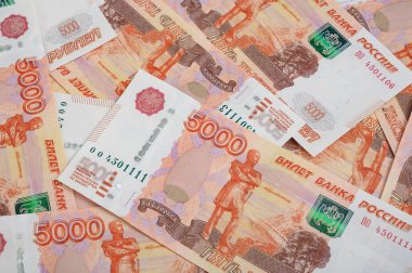 5000 ruble arkaplan. Rus banknotları farklı açılarda.