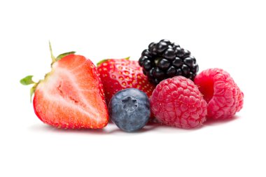 Ahududu, çilek, yaban mersini ve blackberry