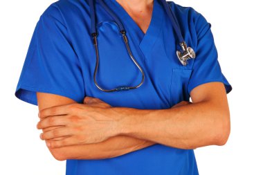 Steteskobu olan doktor beyaz arkaplanda izole edilmiş.
