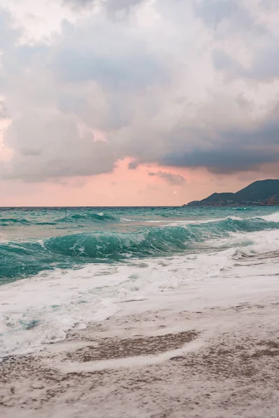 Latar Belakang Laut dan Langit Biru. — Stok Foto