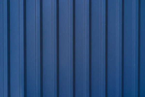 Синий оловянный забор — стоковое фото