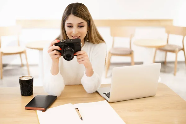 Fotografie, mens- en technologieconcept — Stockfoto