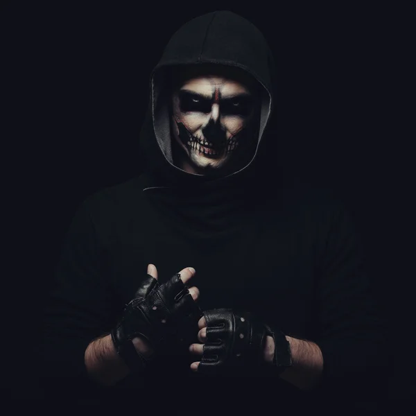 Портрет человека с макияжем черепа на Хэллоуин Стоковая Картинка