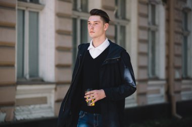 Şık hipster modeli