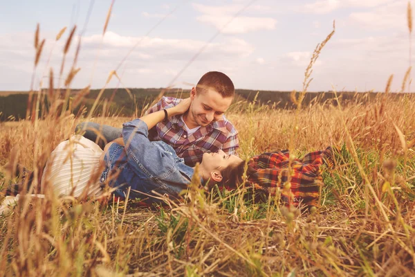 Landscape portrait of young beautiful stylish couple sensual and — Stock Photo, Image