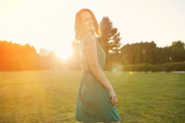 Güzellik romantik kadın açık havada