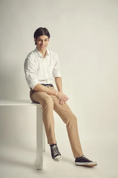 Portrait of an handsome young man — Stock Photo, Image