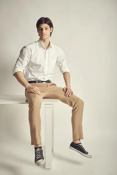 Portrait of an handsome young man — Stock Photo, Image