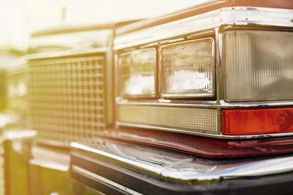 Retro car parked on grass — Stock Photo, Image