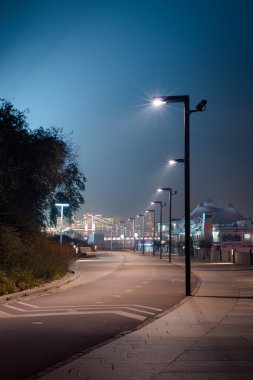 Yaz geceleri için yolun sanat Museon parkın içinden görüntüleyin