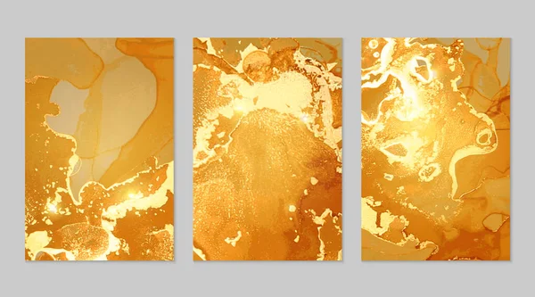 一套带有宝石的金色和橙色海报。清晰的抽象模式。酒精油墨技术 — 图库矢量图片