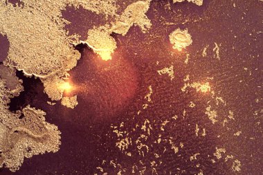 Vinatge parlayan soyut bordo, ve parıltılı altın mermer desenli