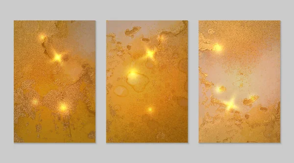 Abstrato âmbar amarelo e ouro padrão de tinta álcool com textura de mármore — Vetor de Stock