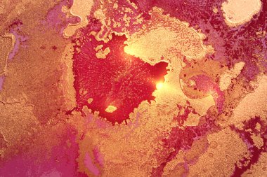 Fuschia ve altın soyut desenli mermer desenli ve parıltılı