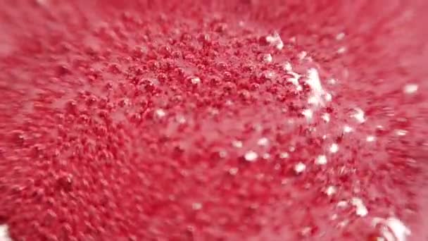 Dżem Malinowy Procesie Wrzenia Syrop Malinowy Różowe Tło Bąbelkami Malinami — Wideo stockowe