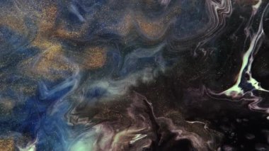 Güzel altın parıldayan parçacıklar, yavaş çekimde siyah arka planda mercekleri parlıyor. Havadaki Dinamik Rüzgâr Parçacıklarının Bokeh ile 3D Canlandırması.