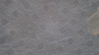 Morgelon. Tıbbi maskelerde Morgellon iplikleri. Maske solucanları. Kırmızı, mavi ve siyah parazitler sürünür. GNC