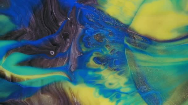 カラフルな背景に縞 抽象的な光パステルストリームは 青い背景に飛行機に沿って流れます 大理石の質感 流体芸術 液体の抽象化 — ストック動画