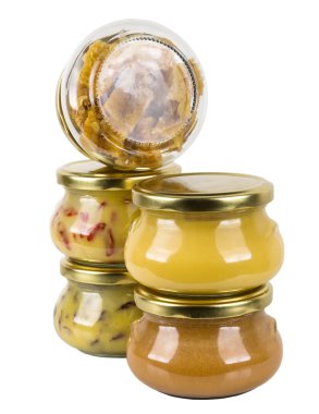 farklı bal ile beş kapalı kutular