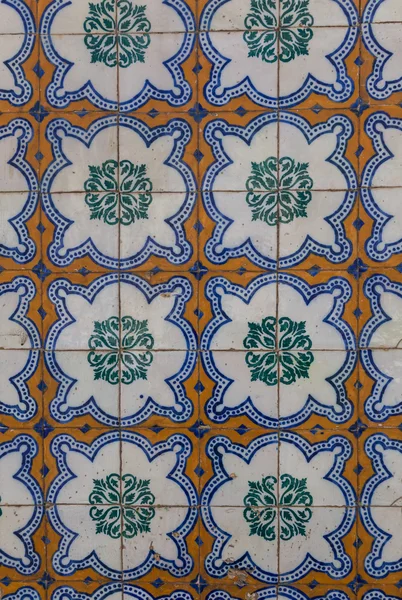 Azulejos tradicionales en fachada — Foto de Stock