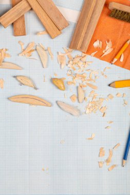 El yapımı ahşap kaplamalar, kağıt kaplamaları, aletler ve kurusıkı kağıtlar. Reklam ve yayıncılık için Mockap.