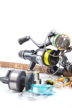 Balık tutma ele - rod, makara, çizgi ve lures