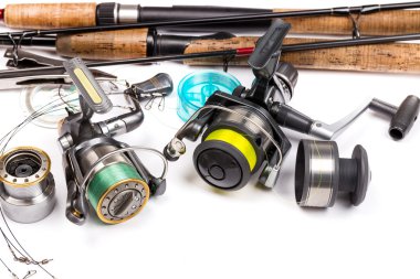 Balık tutma ele - rod, makara, çizgi ve lures