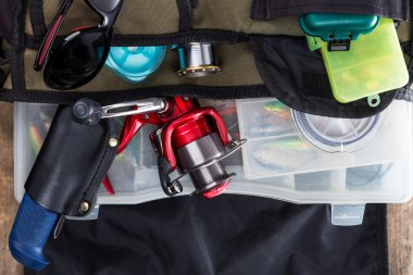 Balık tutma ele ve lures açık çanta