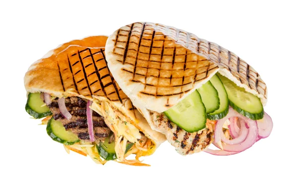 Fast food meat with vegetables in pita — Stock Photo, Image