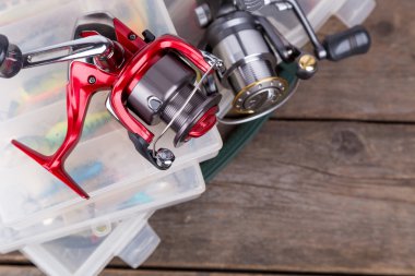 Balıkçılık halat takımı ve lures, yemler saklama kutuları