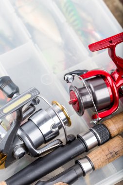 olta ile reel ele kutuları içinde arka plan üzerinde