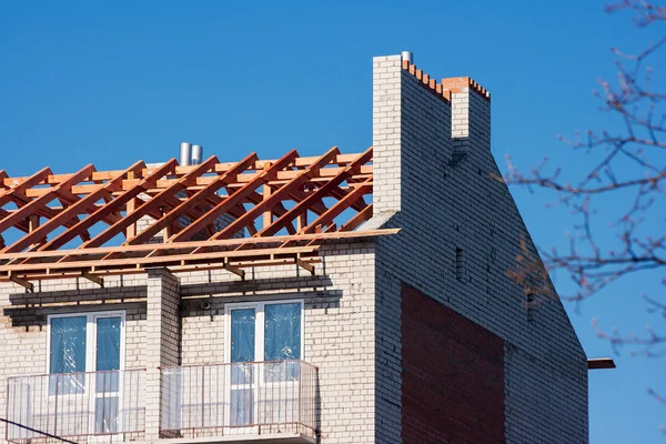 Construction d'un bâtiment à plusieurs étages — Photo