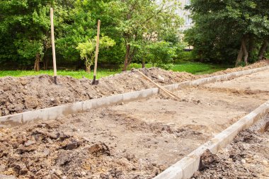 yeni kaldırım inşaatı