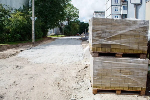 Pilhas Lajes Pavimentação Preparadas Para Colocar Livre Dia Ensolarado Verão — Fotografia de Stock