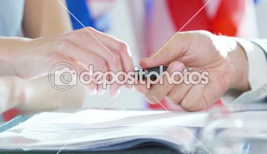 Diplomatlar Office anlaşmasının imzalanması