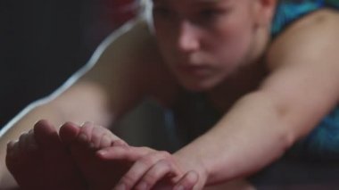 önce bir eğitim germe jimnastikçi 