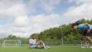  futbol oyuncuları top becerileri gösterilen