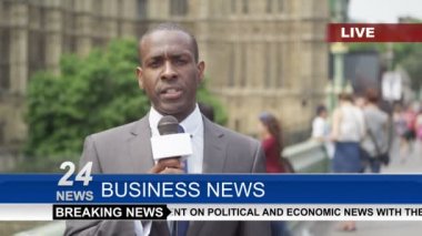 Haber muhabiri canlı kamera için yapmaya