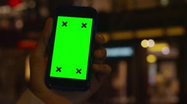  bir smartphone kullanarak ele 