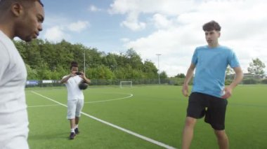  futbol oyuncuları top becerileri gösterilen