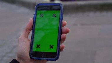  bir smartphone kullanarak ele 