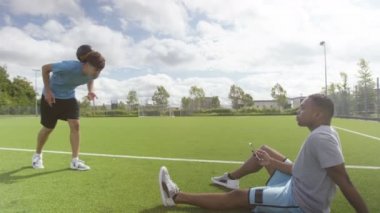  futbol oyuncuları top becerileri gösterilen